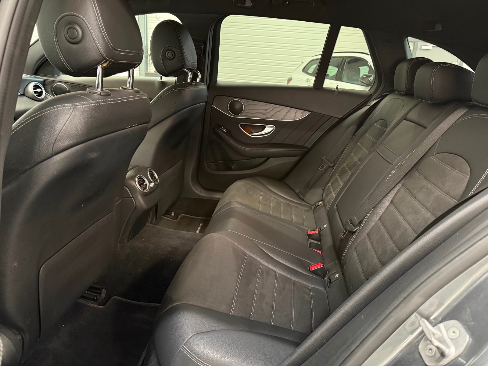 Mercedes-Benz Classe C Break AMG Line — photo 12