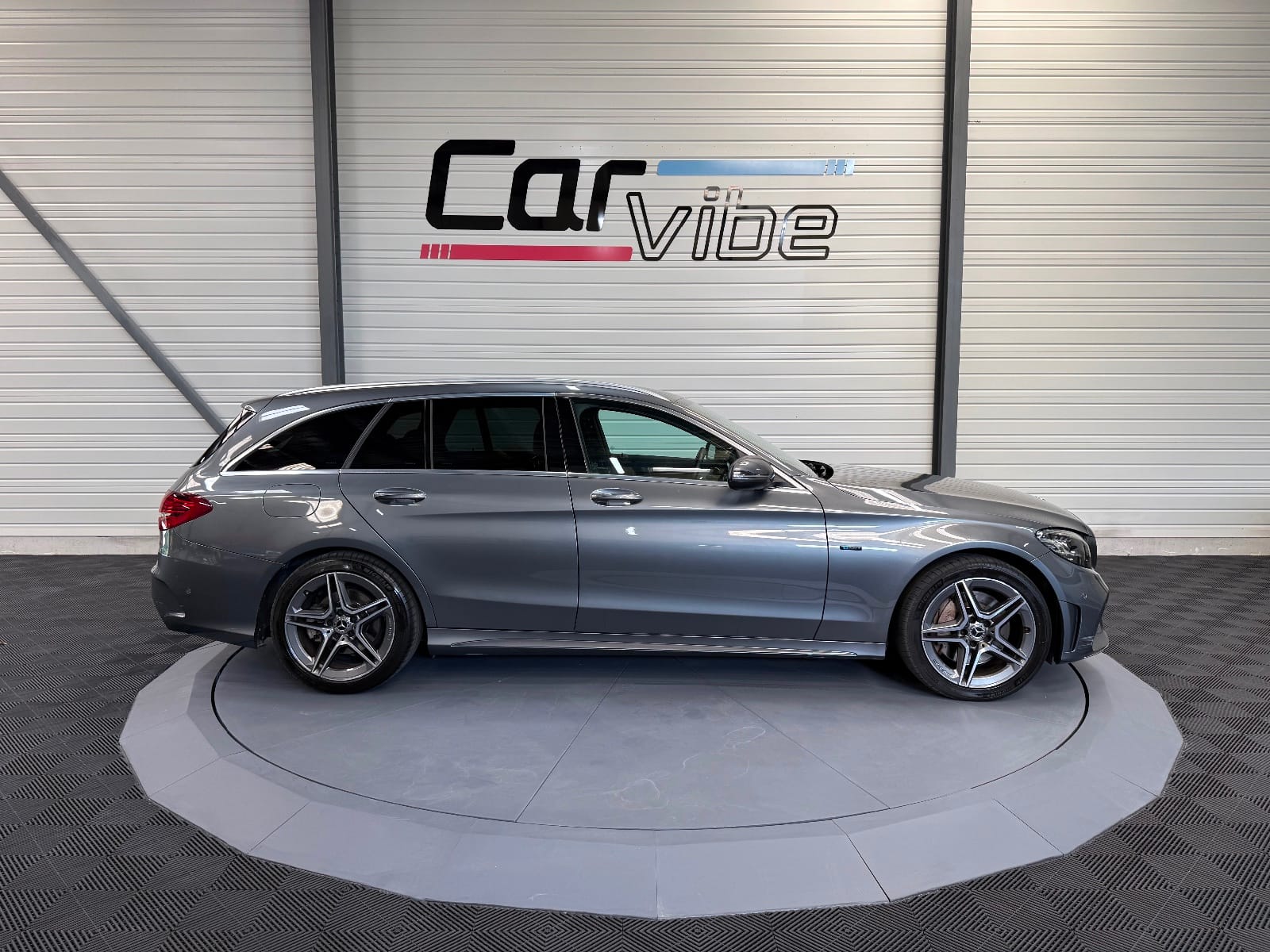 Mercedes-Benz Classe C Break AMG Line — photo 8