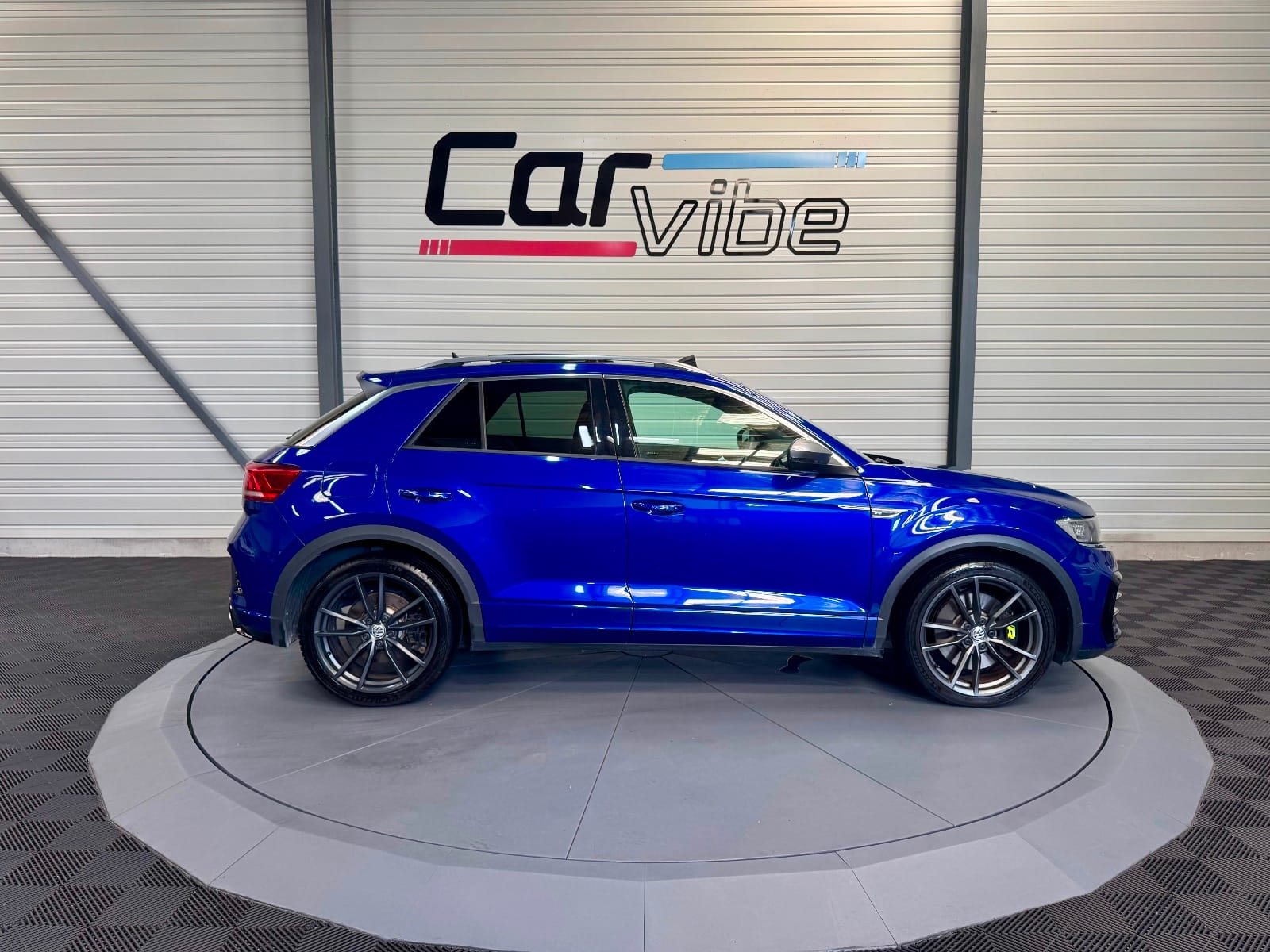 Volkswagen T-roc — photo 3