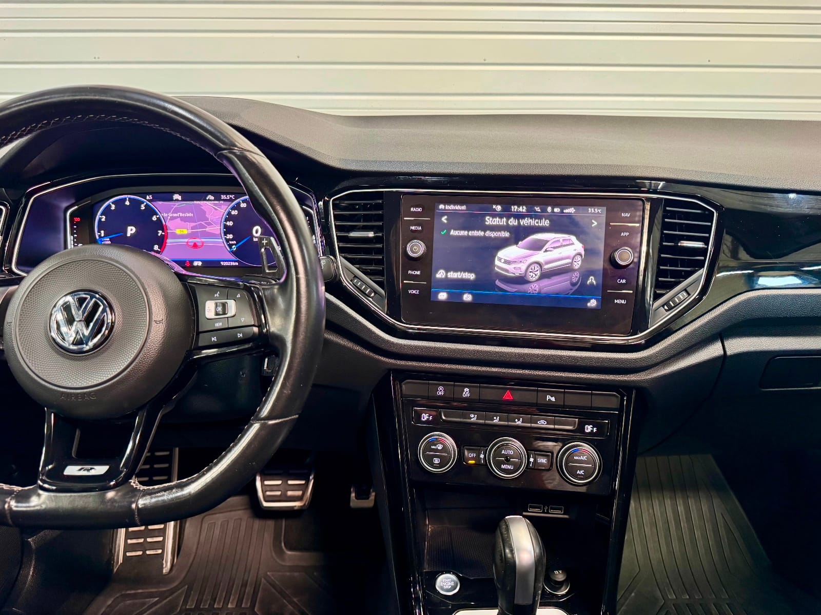 Volkswagen T-roc — photo 15