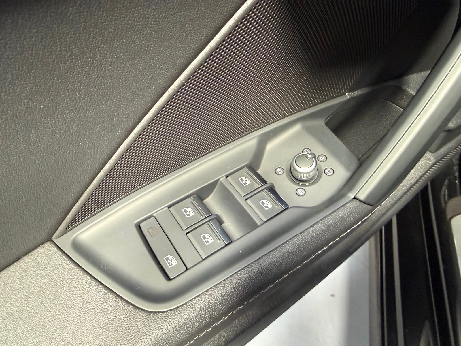 Audi S3 Sportback — photo 24