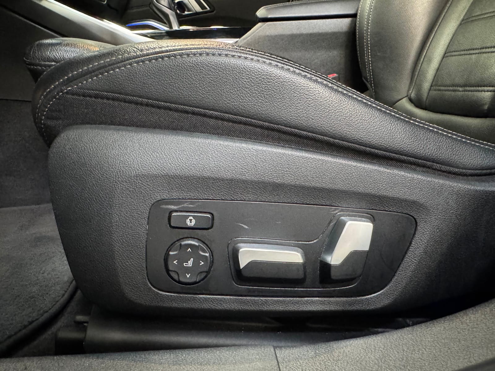 BMW Serie 3 Touring G21 Luxury — photo 21