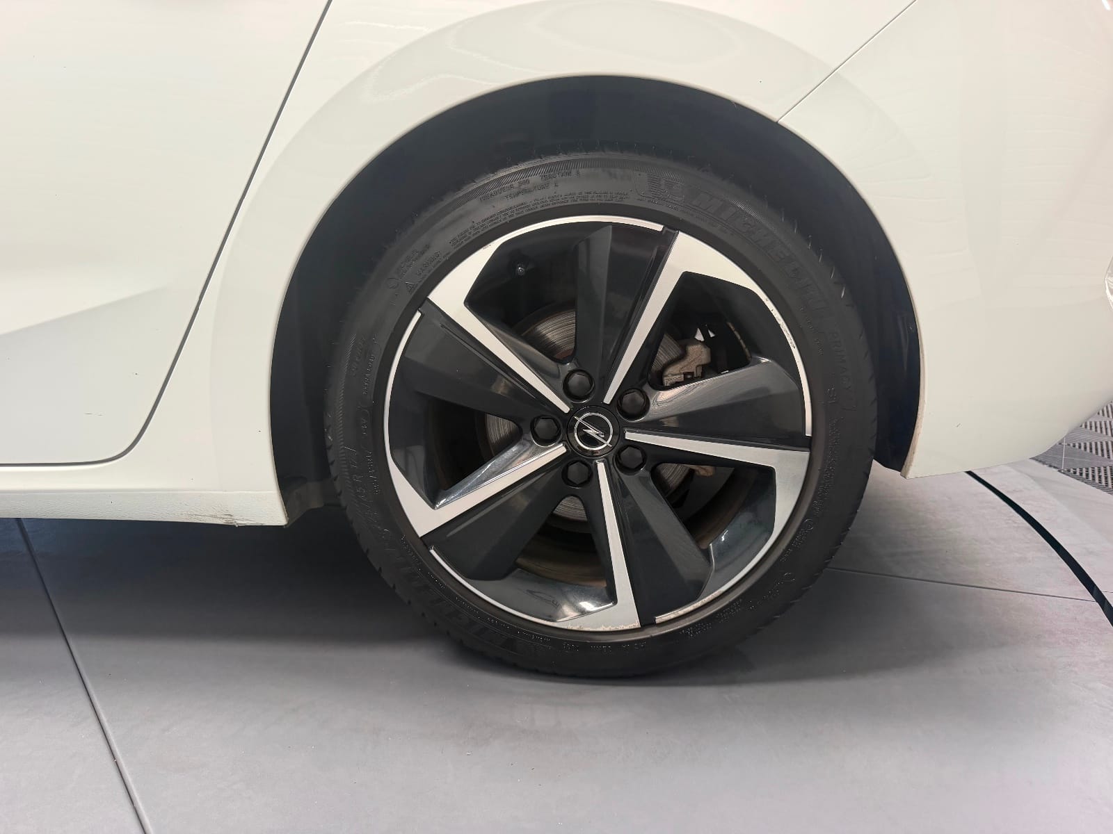 Opel Astra Elegance Business — photo 22