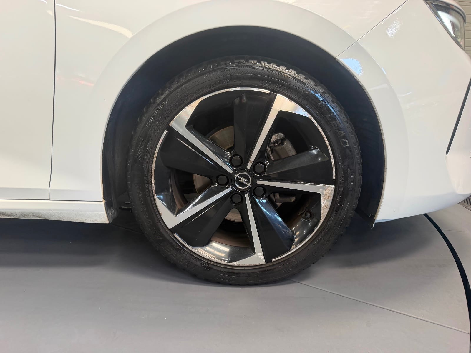 Opel Astra Elegance Business — photo 20