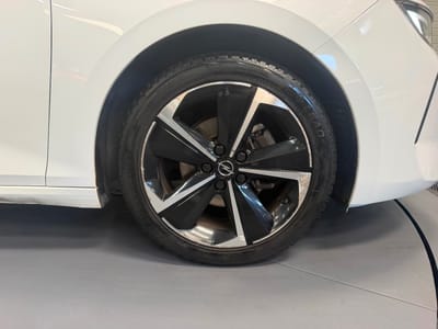 Opel Astra Elegance Business — photo 20