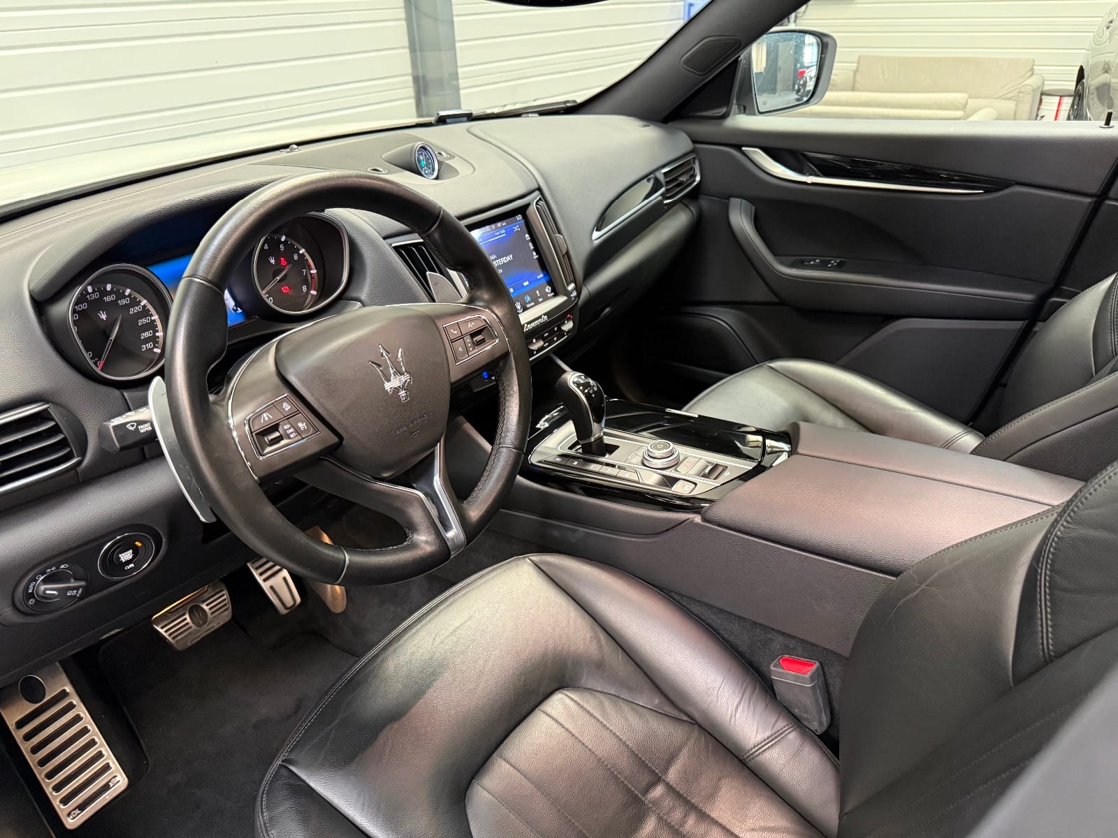 Maserati Levante 3.0 V6 350 CH Q4 Gransport — photo 10