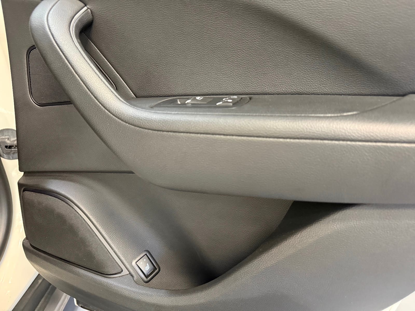 Maserati Levante 3.0 V6 350 CH Q4 Gransport — photo 38