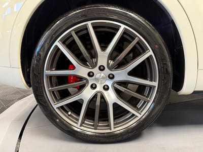 Maserati Levante 3.0 V6 350 CH Q4 Gransport — photo 33