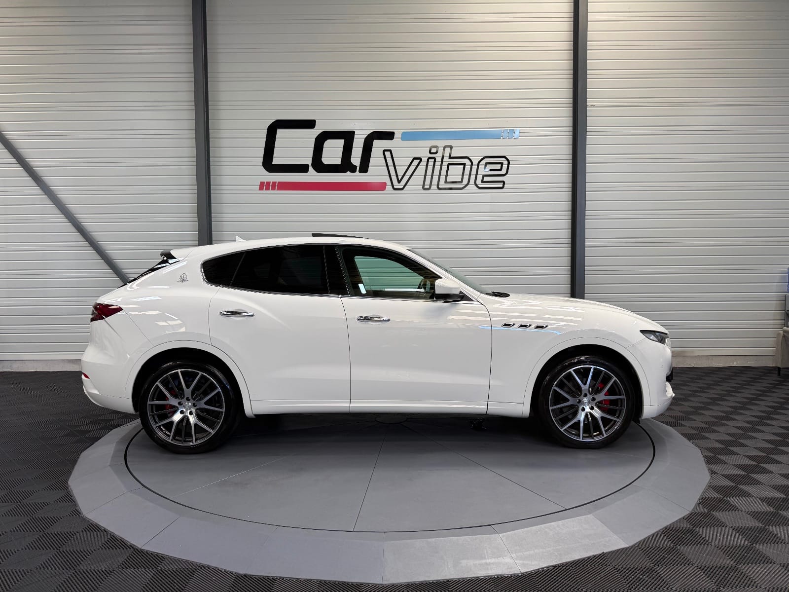 Maserati Levante 3.0 V6 350 CH Q4 Gransport — photo 3