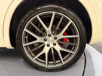 Maserati Levante 3.0 V6 350 CH Q4 Gransport — photo 34