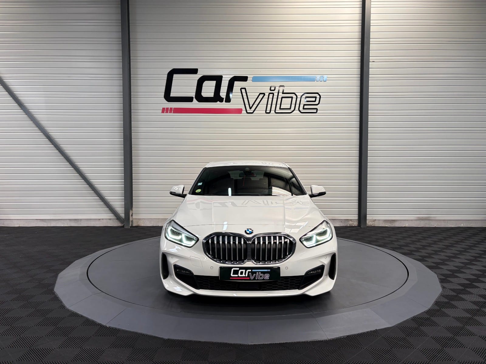 BMW Serie 1 — photo 9