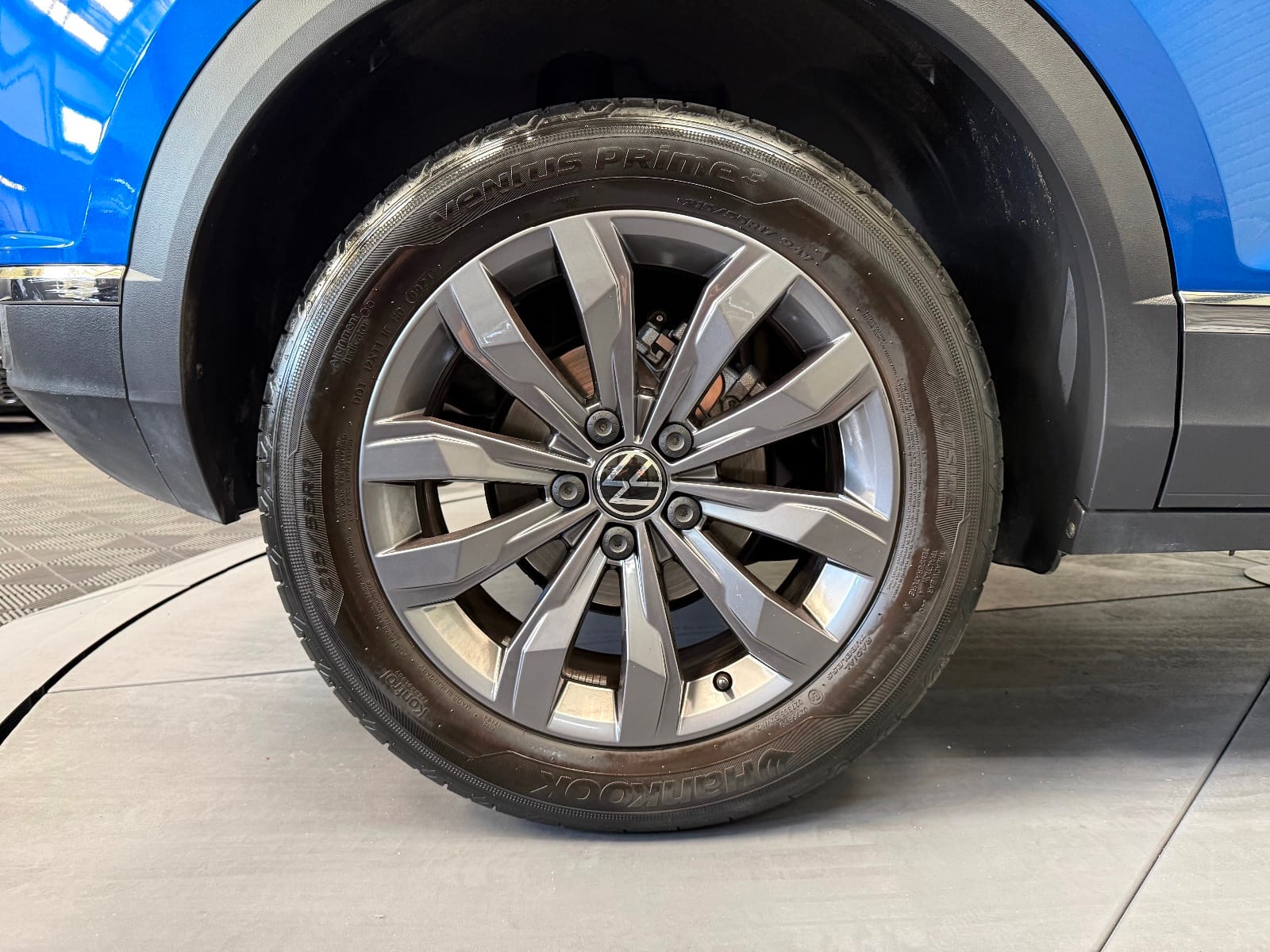 Volkswagen T-roc Carat — photo 23