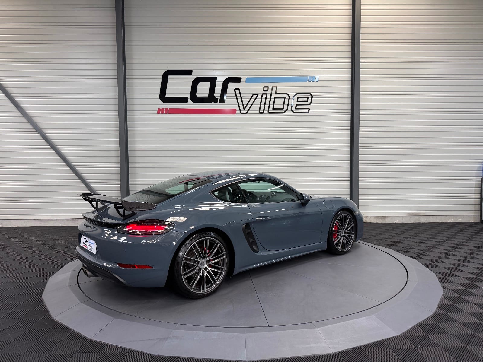Porsche 718 Cayman — photo 4