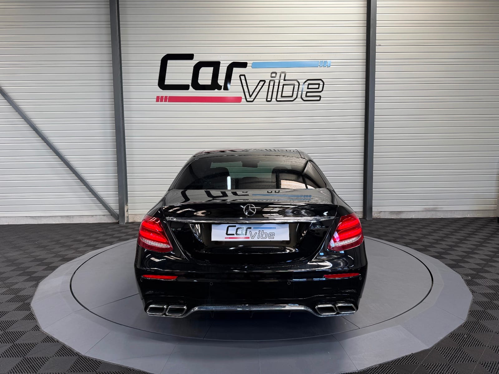 Mercedes-Benz Classe E AMG Line — photo 5