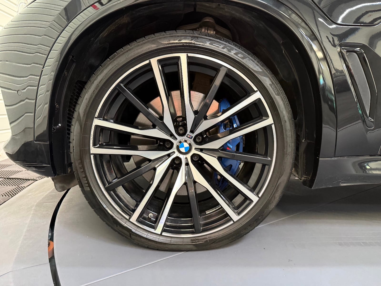 BMW X5 G05 M Sport — photo 17