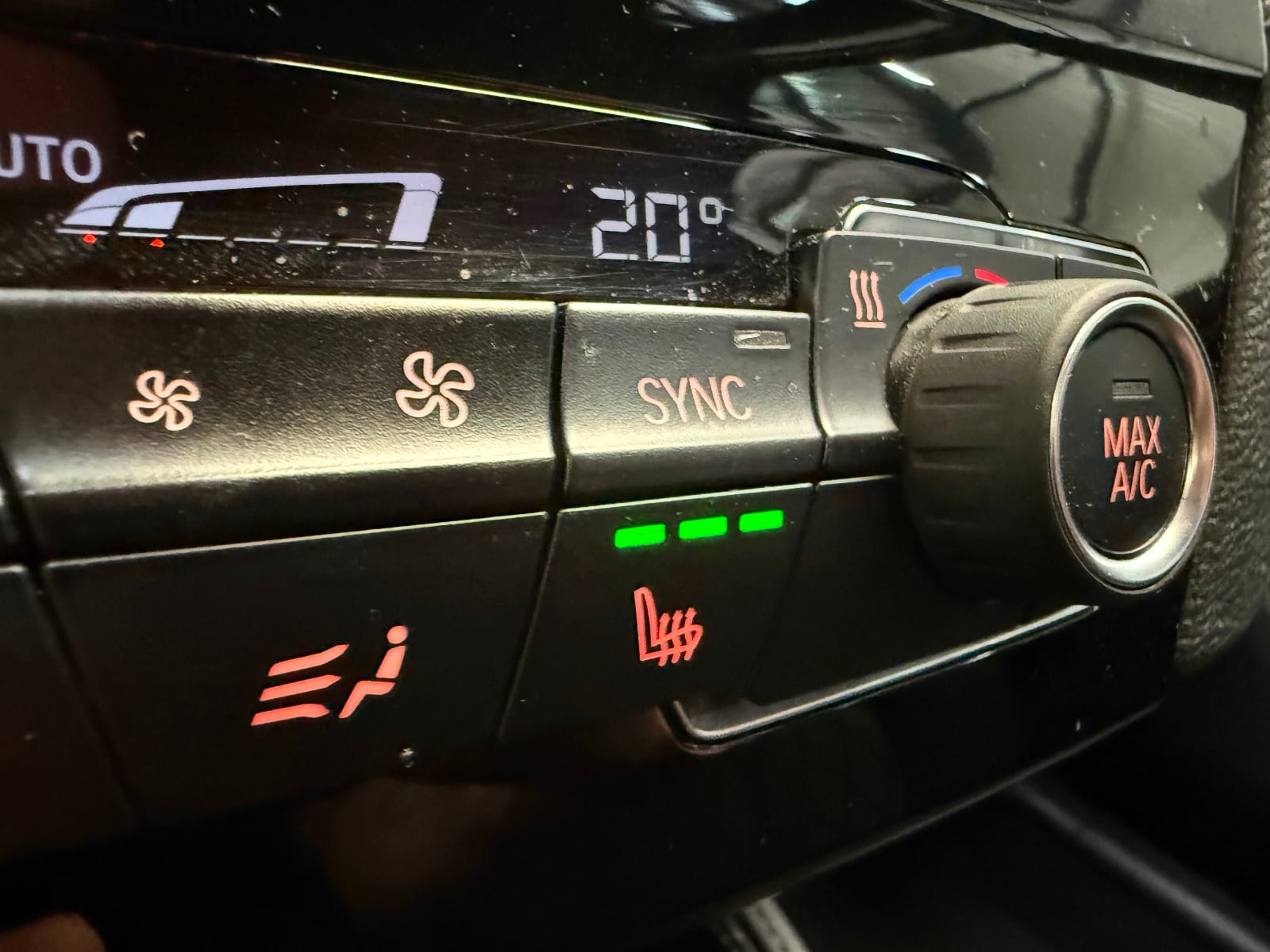 BMW X1 xLine — photo 16