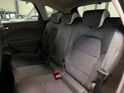 Renault Captur Intens — photo 23