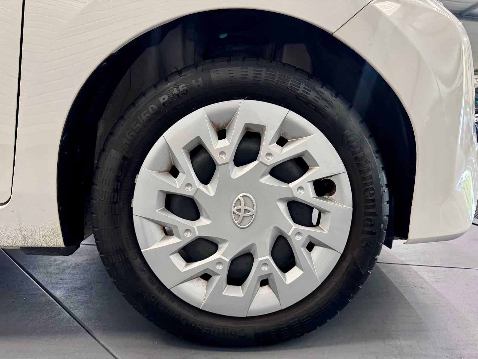 Toyota Aygo MY21 x-play — photo 23