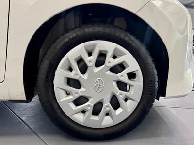 Toyota Aygo MY21 x-play — photo 23