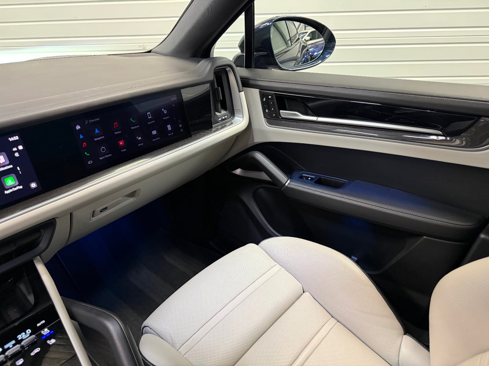Porsche Cayenne Coupe — photo 29