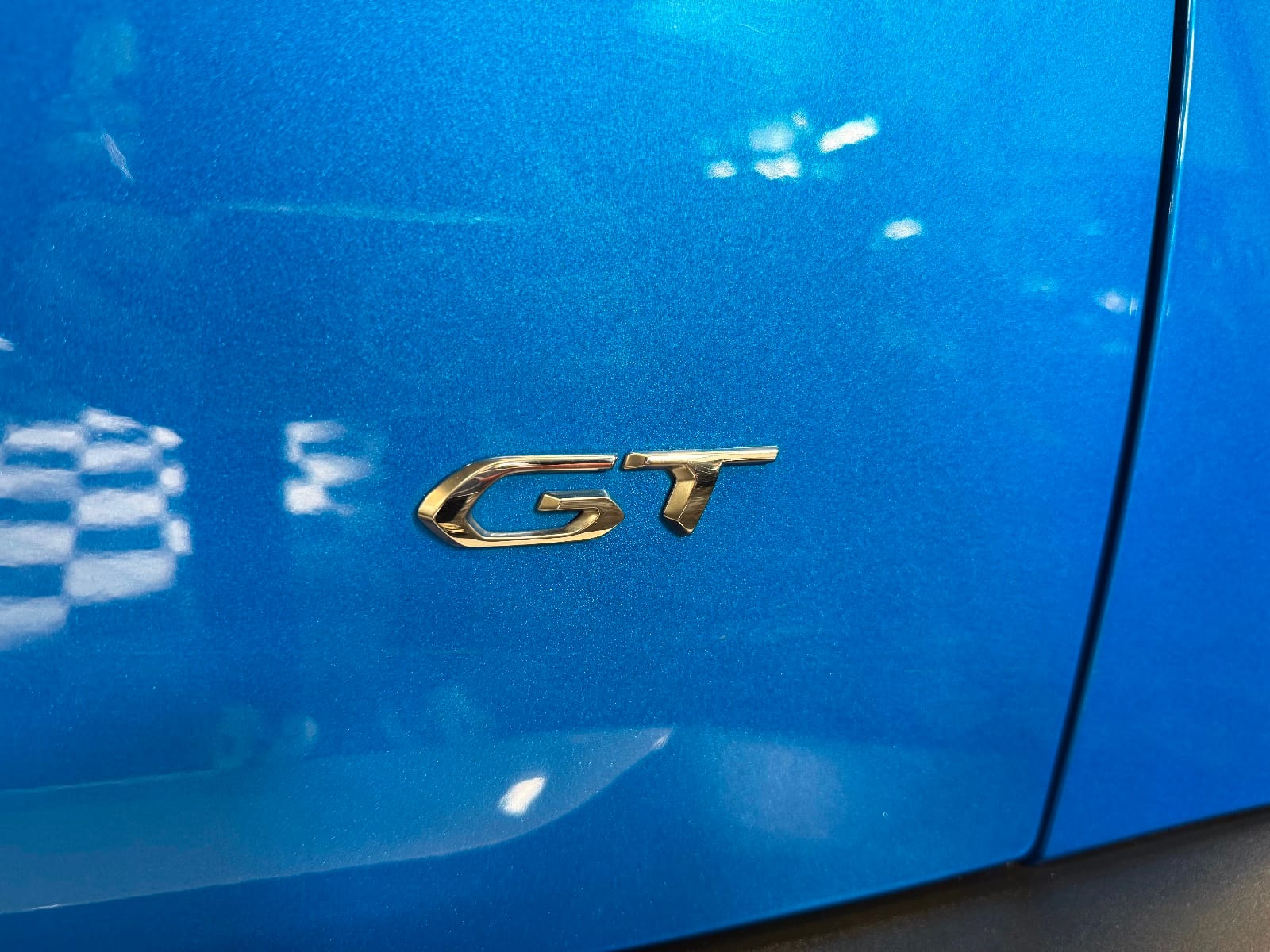 Peugeot 2008 GT — photo 30